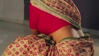Hot Naked Bhabhi Takes On A Big Cock In Full Movie