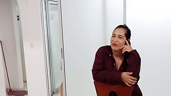 Latina Stepmom Interrupts Her Lover'S Phone Call To Take Care Of Her Own Needs