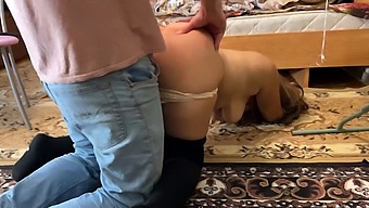 Stunning Stepmom'S Beautiful Butt Gets Taken Doggy Style