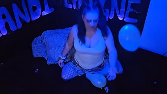 Sensual Milf Indulges In Safe And Consensual Balloon Fetish Play